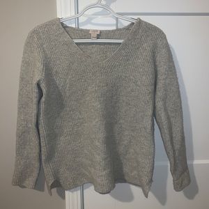 Grey sweater
